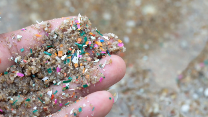 How new tech could fix microplastic pollution threat – Channel 4 News