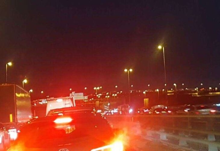 Dartford Crossing closed between Essex and Kent due to broken down car with queues on M25, A13 and A2