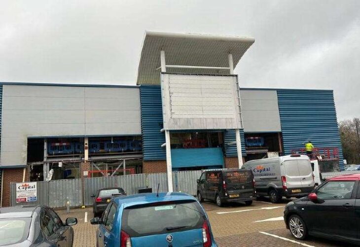 Work starts on The Food Warehouse unit on Ashford Retail Park as Iceland replaces Argos