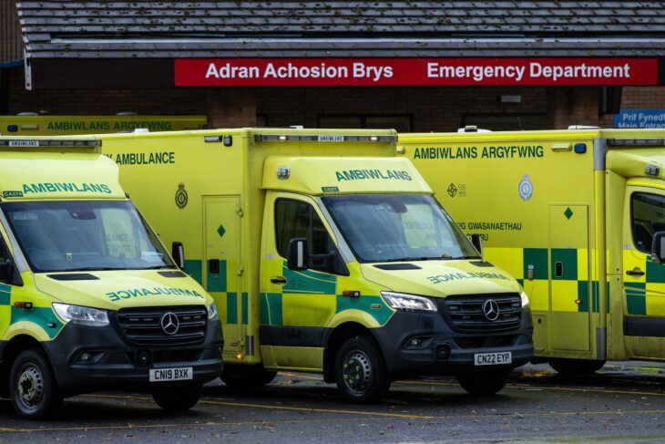 Over 18,000 patients a month wait more than 8 hours in Wales A&Es – Channel 4 News