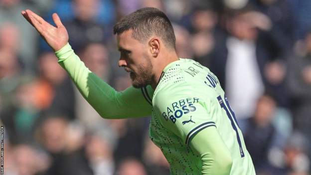 Millwall 1-1 West Bromwich Albion: John Swift penalty earns Baggies a draw at The Den