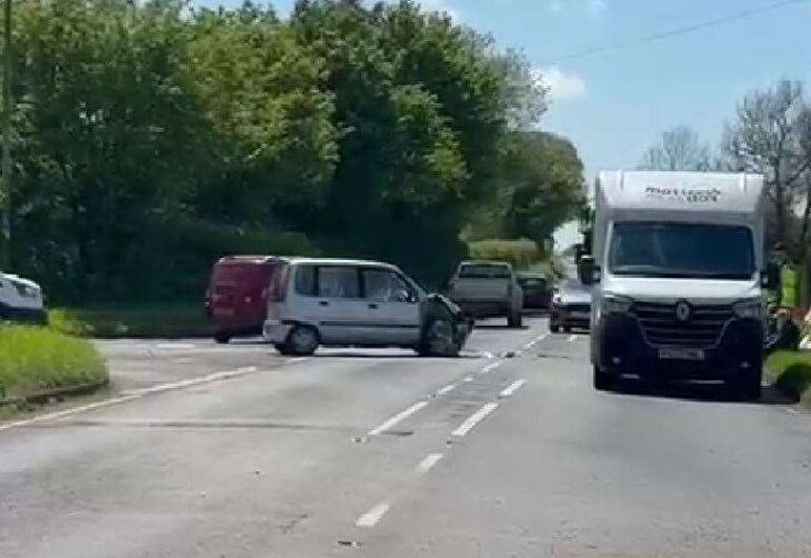 Ambulance and fire engine called to crash on A28 Canterbury Road near Wye