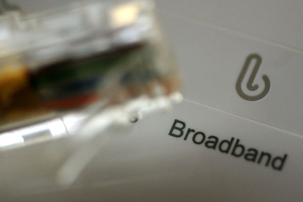 How people on Universal Credit and other DWP benefits can cut broadband costs