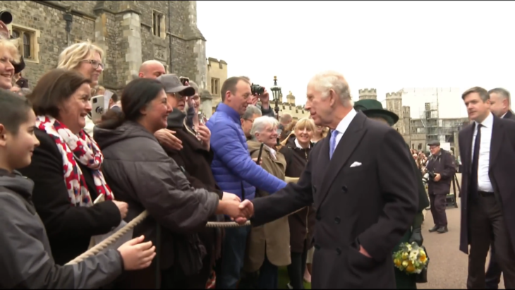 King Charles and Pope at Easter Sunday services – Channel 4 News