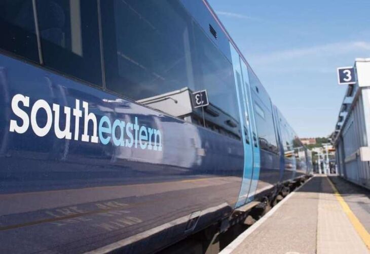 Southeastern services to Ashford International Via Maidstone East delayed by 60 minutes after train hits tree