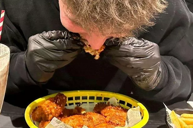 Terrifying hot wings challenge where brave eaters sign possible 'loss of life' waiver
