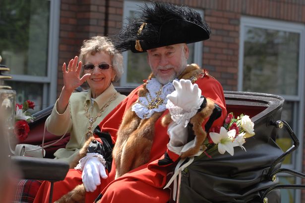 Hull Minster funeral service set for former Lord Mayor David Gemmell who masterminded The Deep