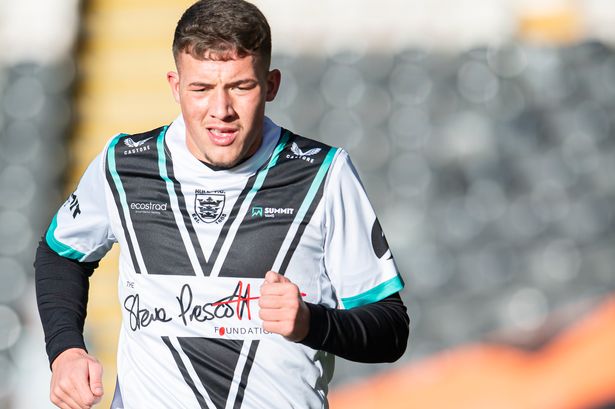 Kye Armstrong delivers key message on Hull FC duo as young forward reflects on own return