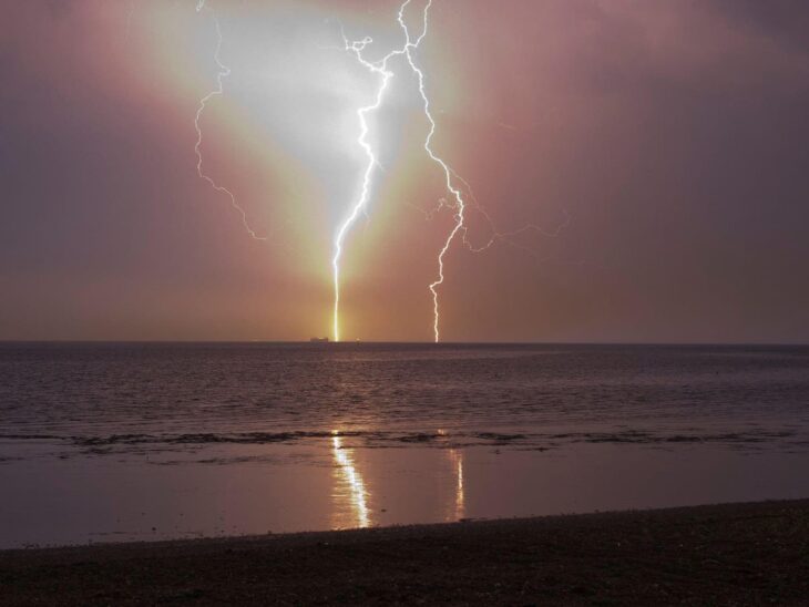 UK weather: New thunderstorm warning from Met Office after buildings hit by lightning overnight