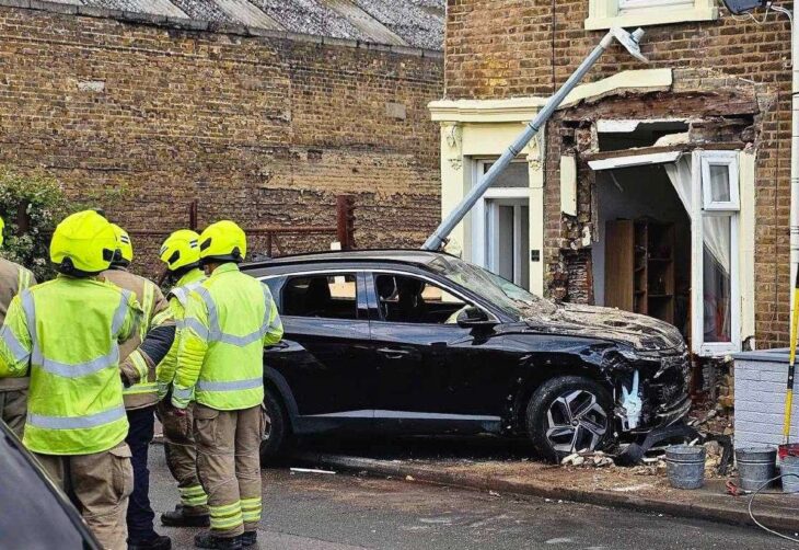 Driver in custody after car crashes into house in Broad Street, Sheerness