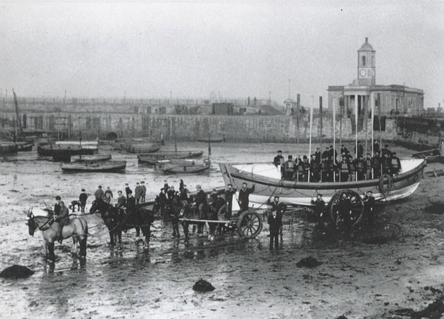 Margate’s RNLI lifeboat crew updates 127 year old photo record – The Isle Of Thanet News